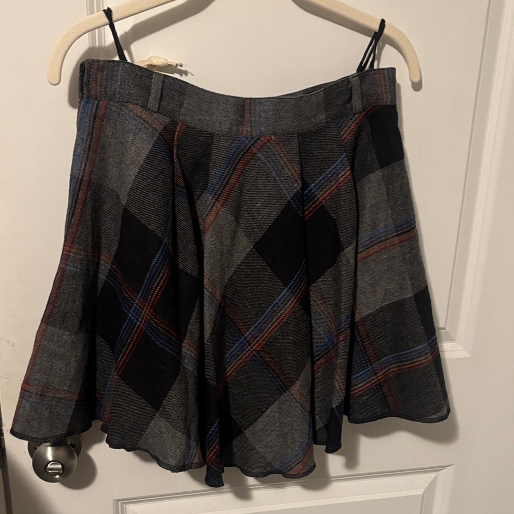 Urban Renewal Plaid Wool Skater Skirt in Gray, Black, and Red NWT - Picture 5 of 5